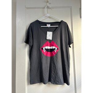 NWT!! Women’s LuLaRoe T-shirt .